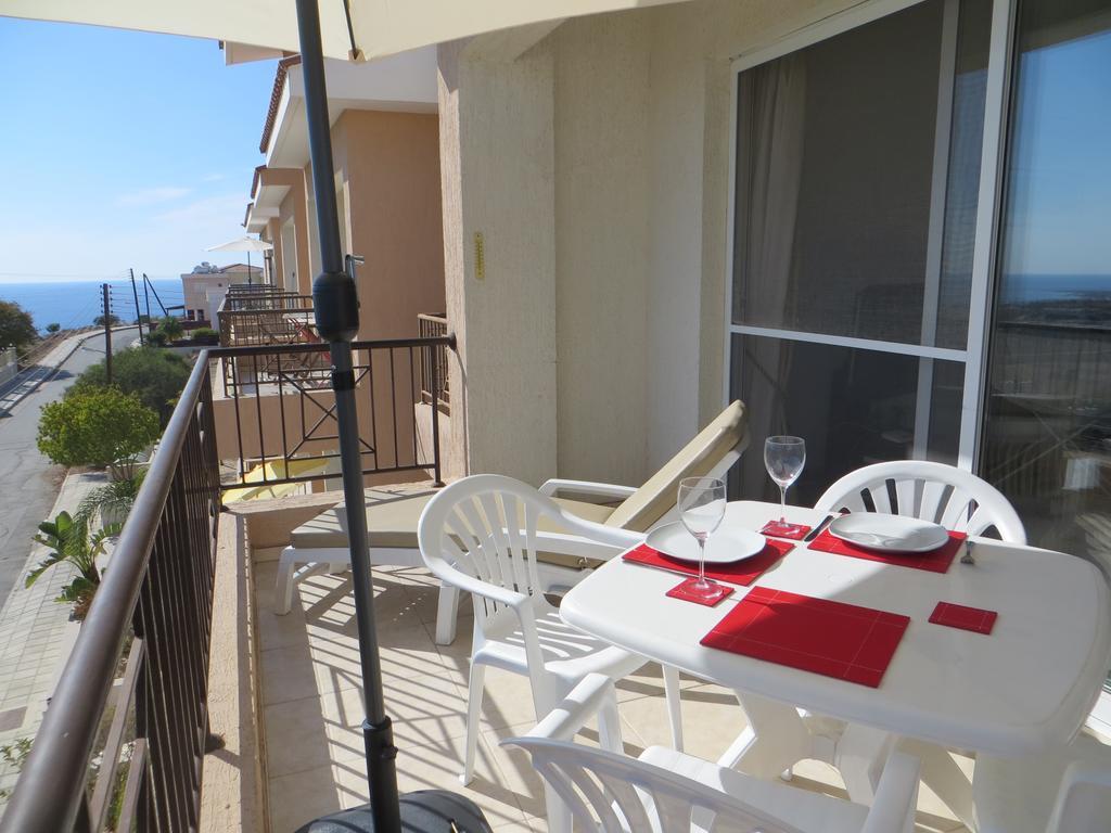 Melania Apartment Paphos Buitenkant foto