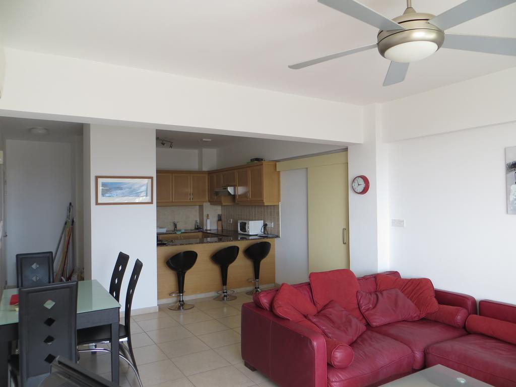Melania Apartment Paphos Buitenkant foto