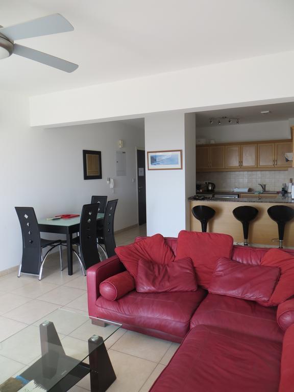Melania Apartment Paphos Buitenkant foto
