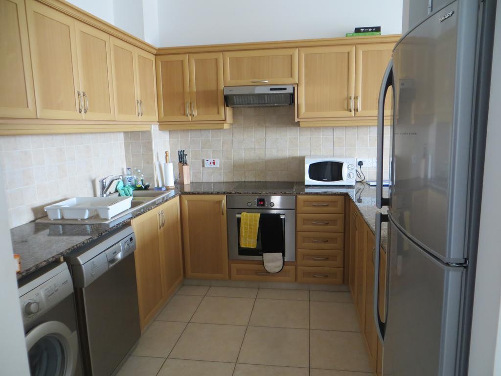 Melania Apartment Paphos Buitenkant foto